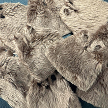 Load image into Gallery viewer, Medieval Clothing & Cape Packs (x10 Piece Mix) Unbranded Castle and Knight Themed - For your figures