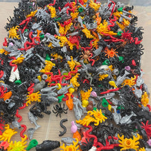 Load image into Gallery viewer, LEGO Small Animals & Insects Mix - 15pcs – High Quality Used LEGO®
