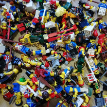 Load image into Gallery viewer, Pirates - Lucky Dip Minifigure Packs (QTY x5 figs) – High Quality Used LEGO