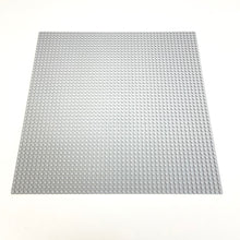 Load image into Gallery viewer, 48x48 Stud - Unbranded Classic Baseplates