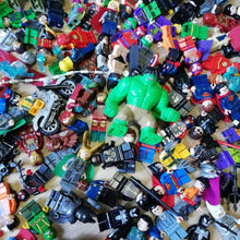 Load image into Gallery viewer, Super Heroes - Lucky Dip Minifigure Packs (QTY x5 figs) – High Quality Used LEGO - Marvel, DC +