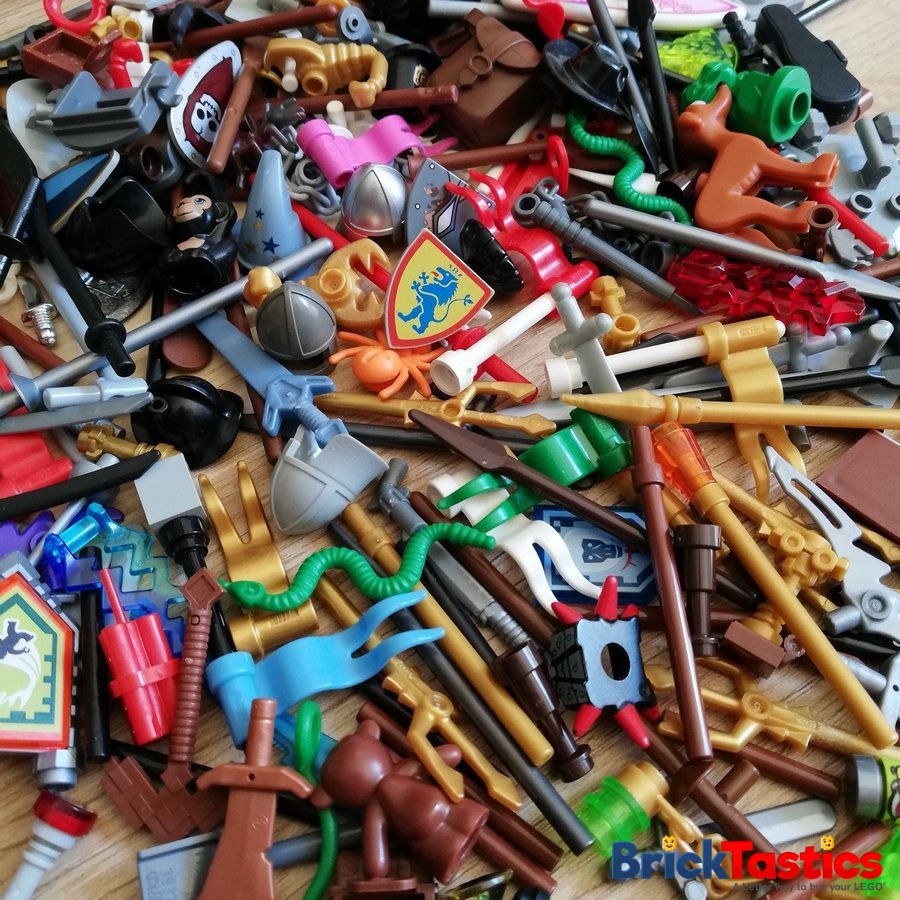 Build-A-Minifigure Package (x500 Minifigures of Parts) - BULK - For Trade Shows, Events, Weddings, Birthdays and more