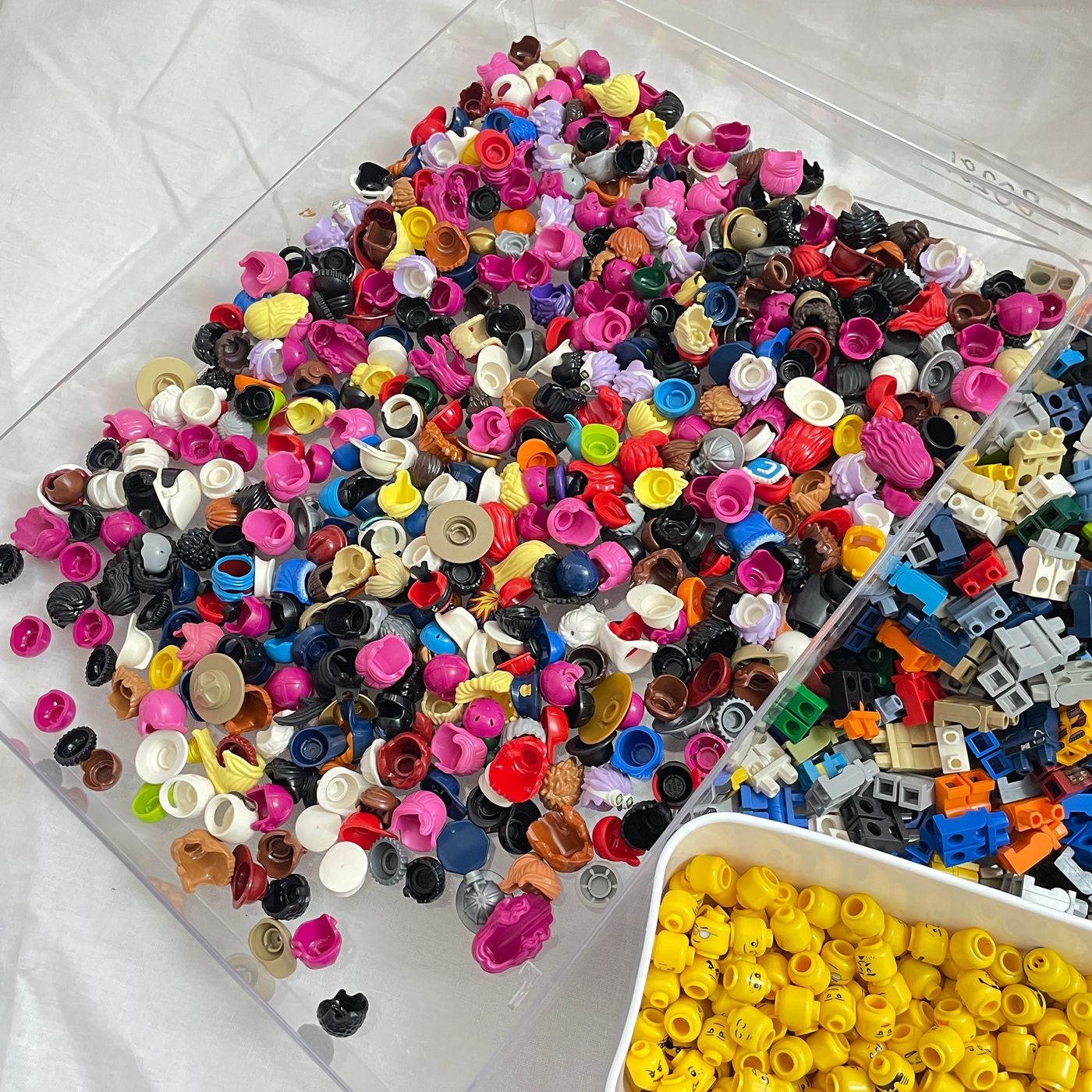 Build-A-Minifigure Package (x1000 Minifigures of Parts) - BULK - For Trade Shows, Events, Weddings, Birthdays and more