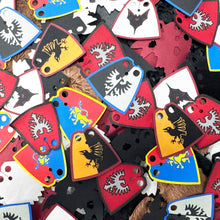 Load image into Gallery viewer, Medieval Clothing &amp; Cape Packs (x10 Piece Mix) Unbranded Castle and Knight Themed - For your figures
