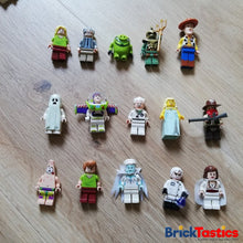 Load image into Gallery viewer, All Theme - Lucky Dip LEGO® Minifigure Packs (QTY x5 figs)
