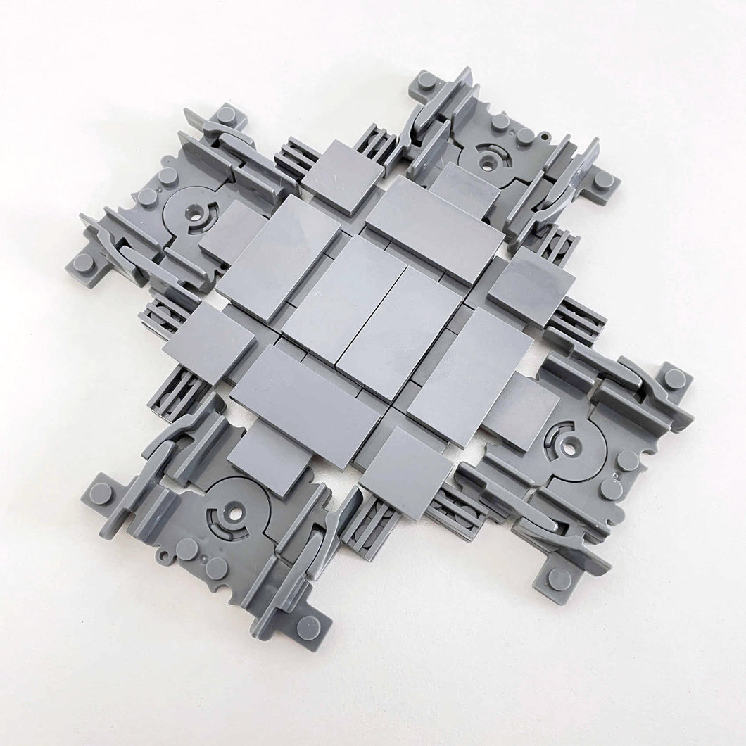 Train Tracks 4-way Crossing Junction with Flexible Railway Track ends - Unbranded Bricks