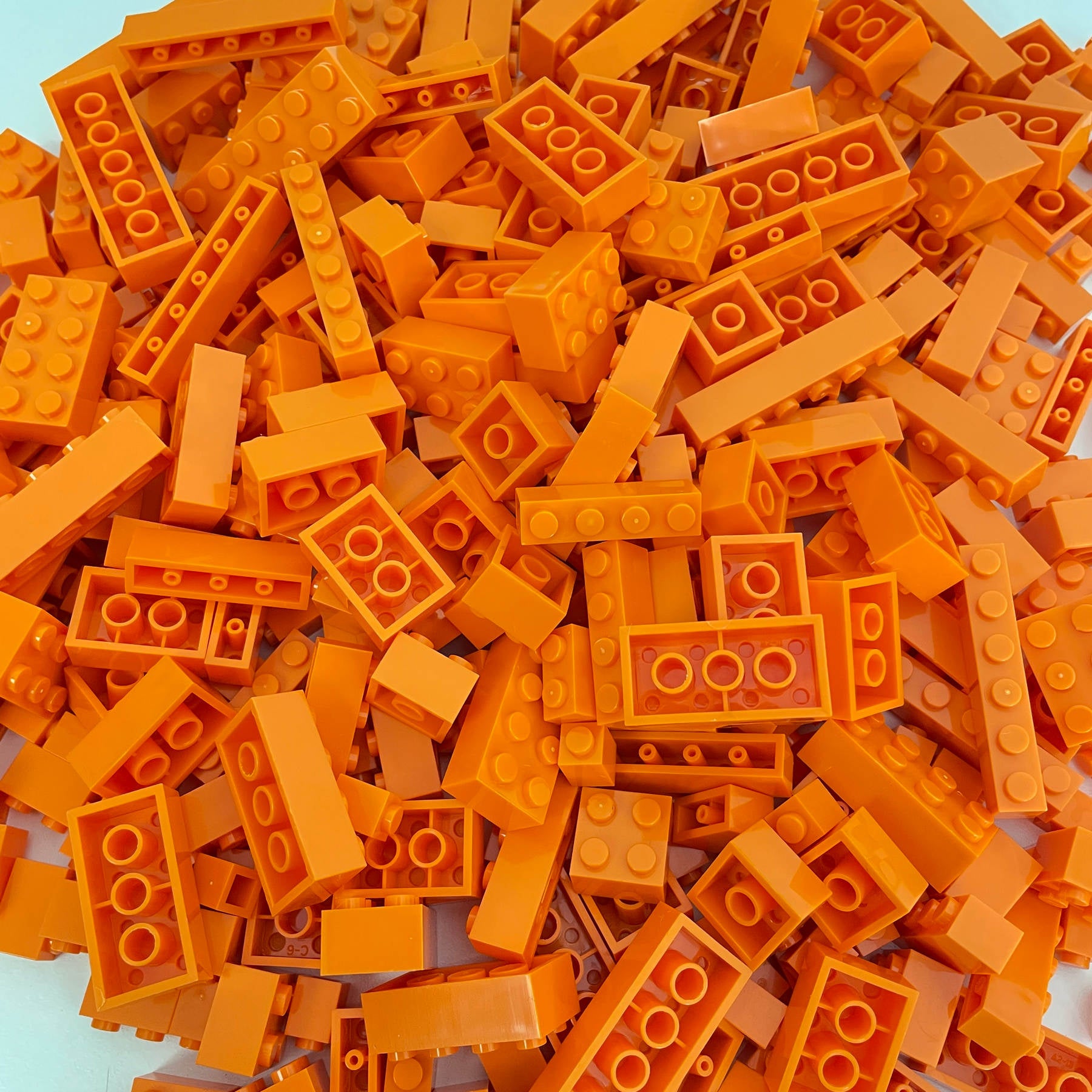 Basic Bricks Packs - 1x1, 1x2, 2x4, 2x4, 2x2+ stud - Choose your colour - 375+pcs (500g) Mix